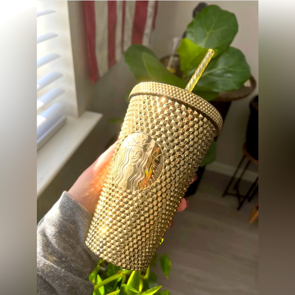 New Starbucks Gold Metallic Studded Bling Cold Tumbler Holiday 2022 - Grande